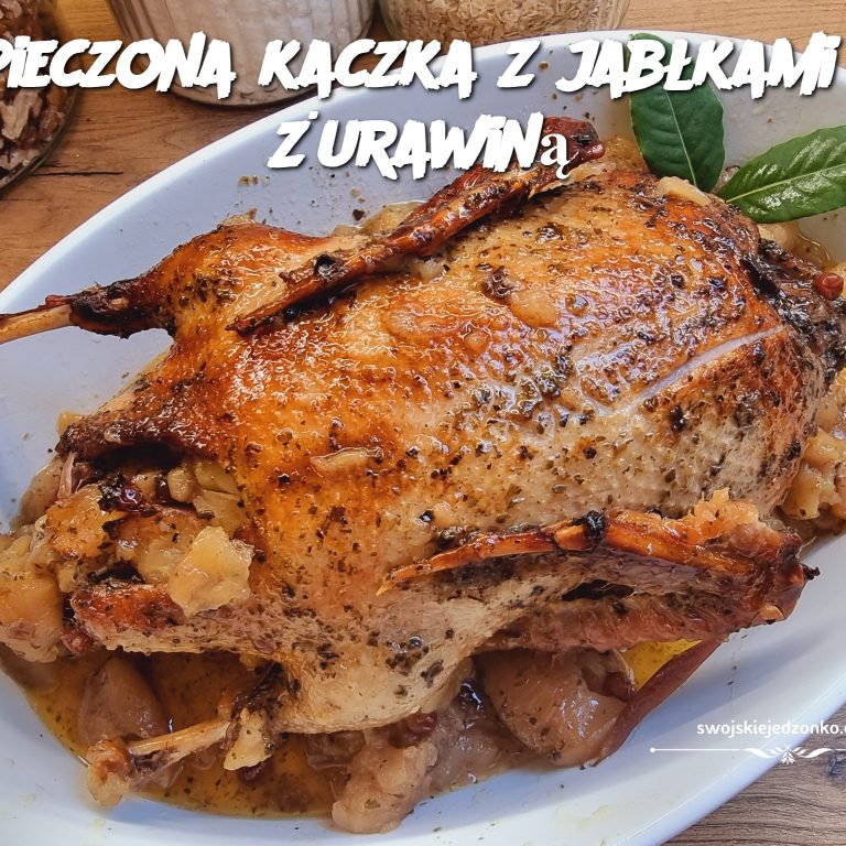 Pieczona kaczka z jabłkami i żurawiną