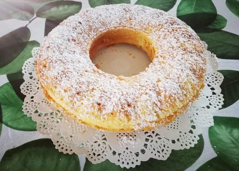 Pyszna, wilgotna, pachnąca i ekspresowa babka cytrynowa 