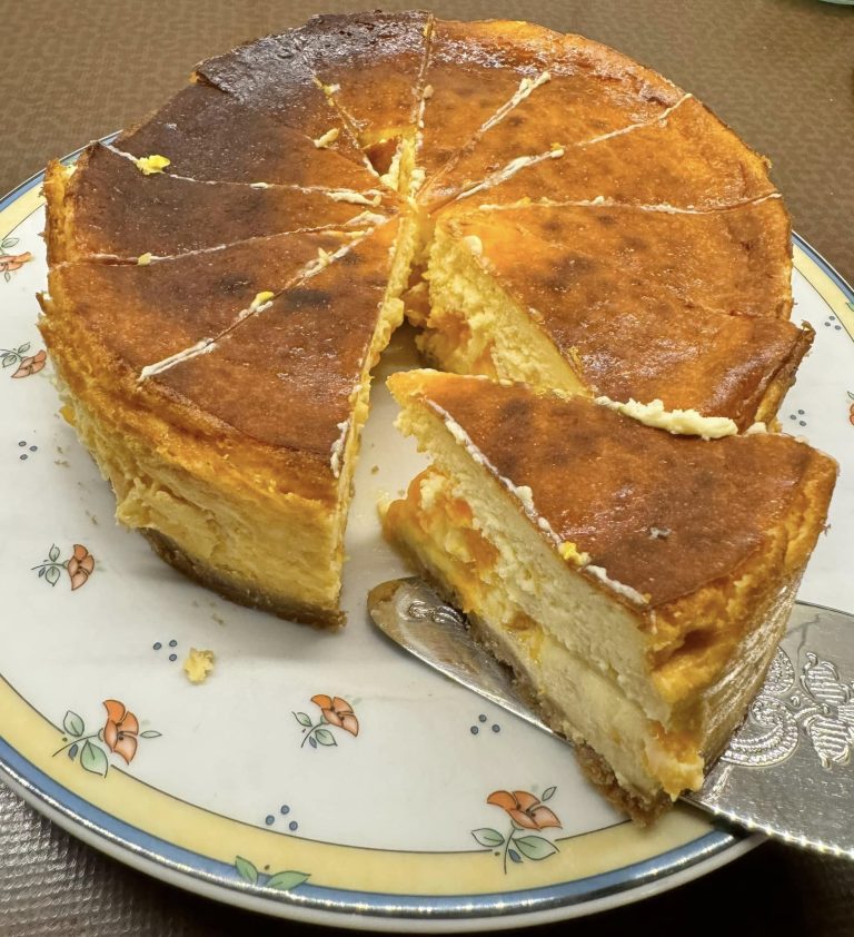 Sernik z ciasteczkową podstawą, szybkie, proste i pyszne