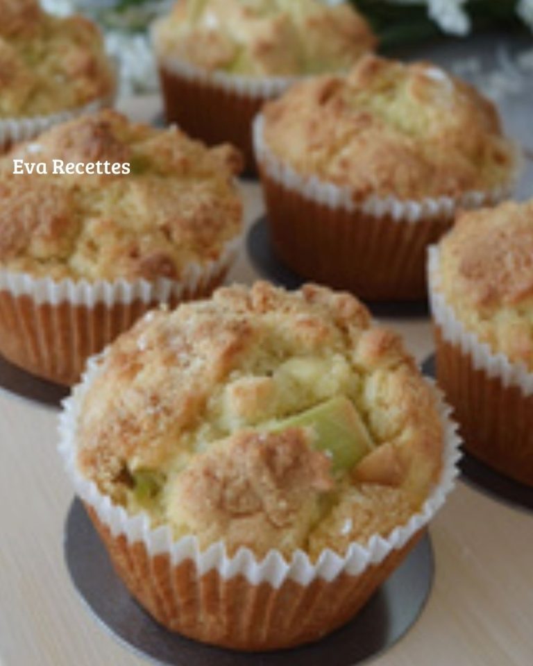 Muffinki z rabarbarem: owocowa i wilgotna rozkosz